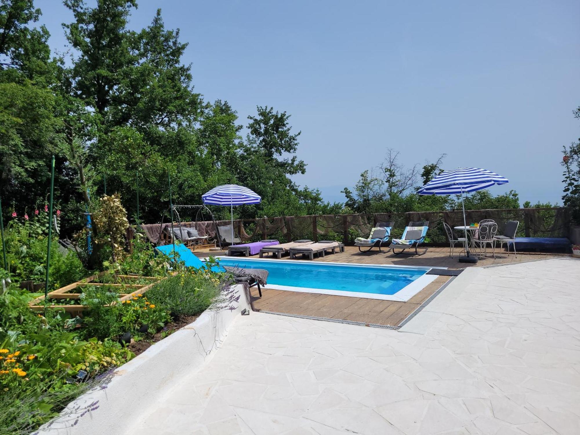 Apartments Chiara Mit Meerblick Und Pool Und Jacuzzi Lovran Exteriér fotografie